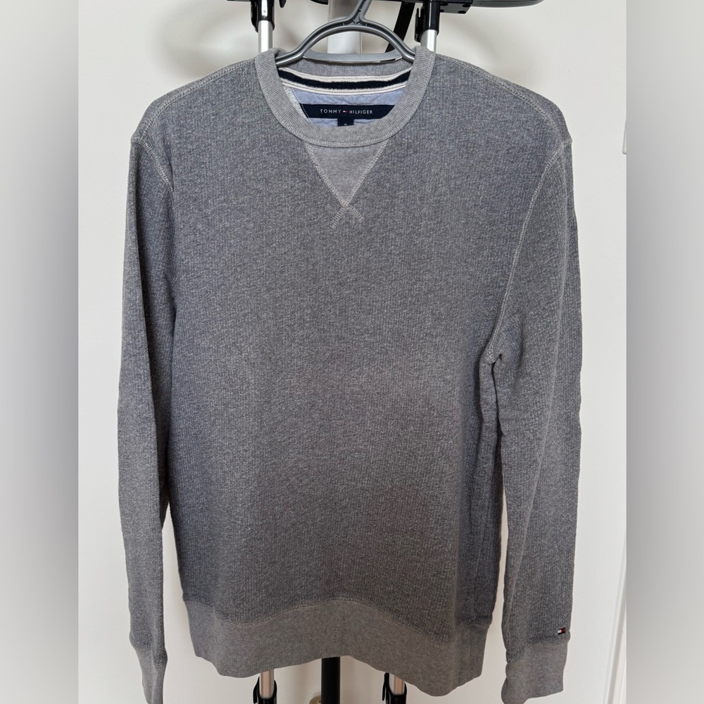 Tommy Hilfiger Men's Gray Sweater - M